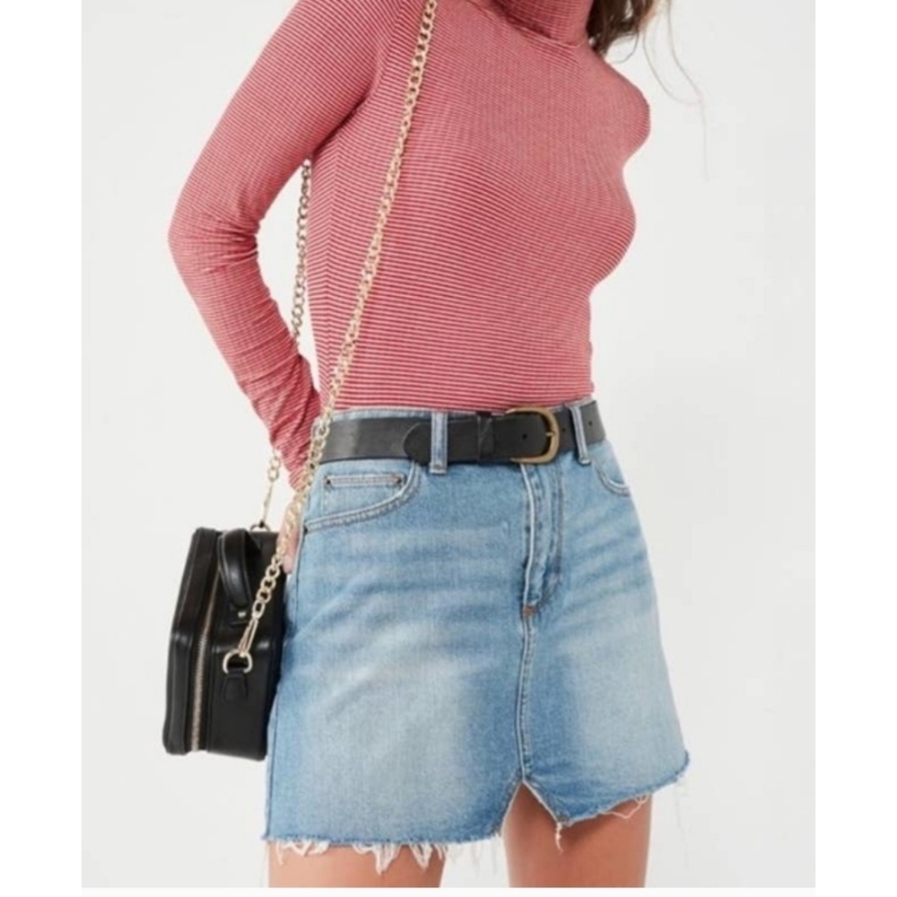 BDG Denim Raw Hem Mini Skirt Light Wash Size S